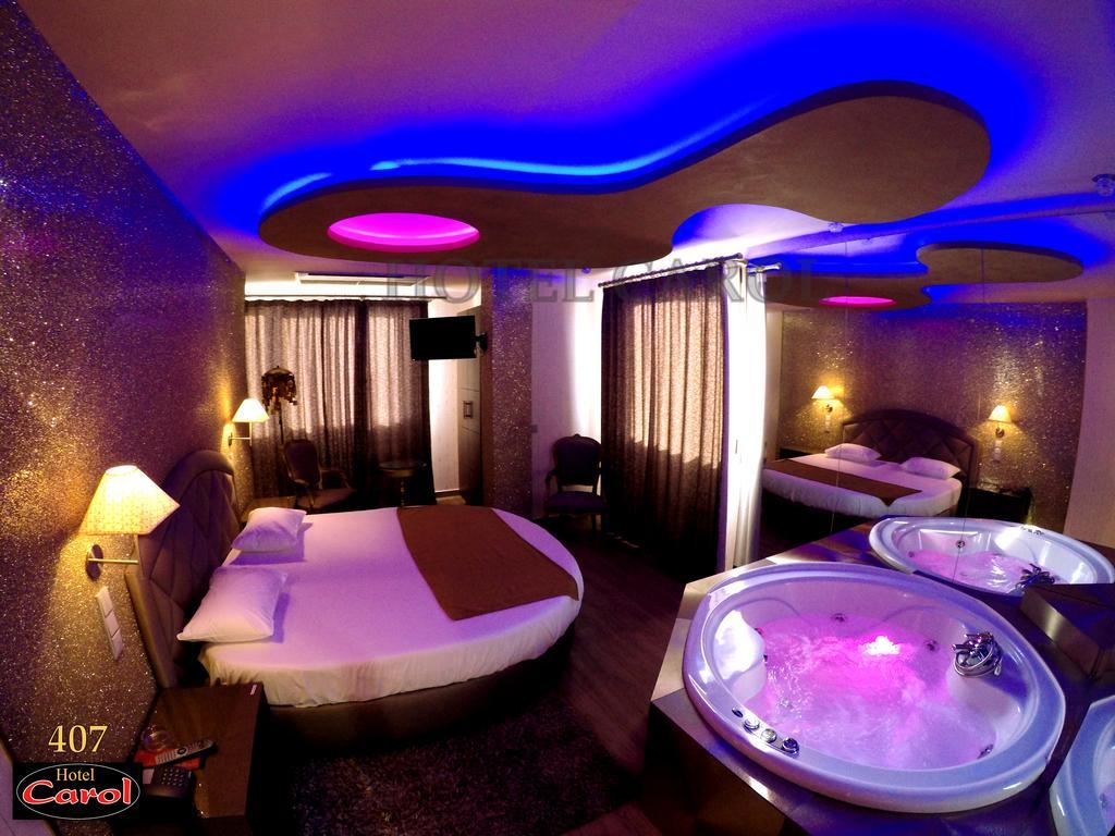 Carol Hotel Piraeus Luaran gambar