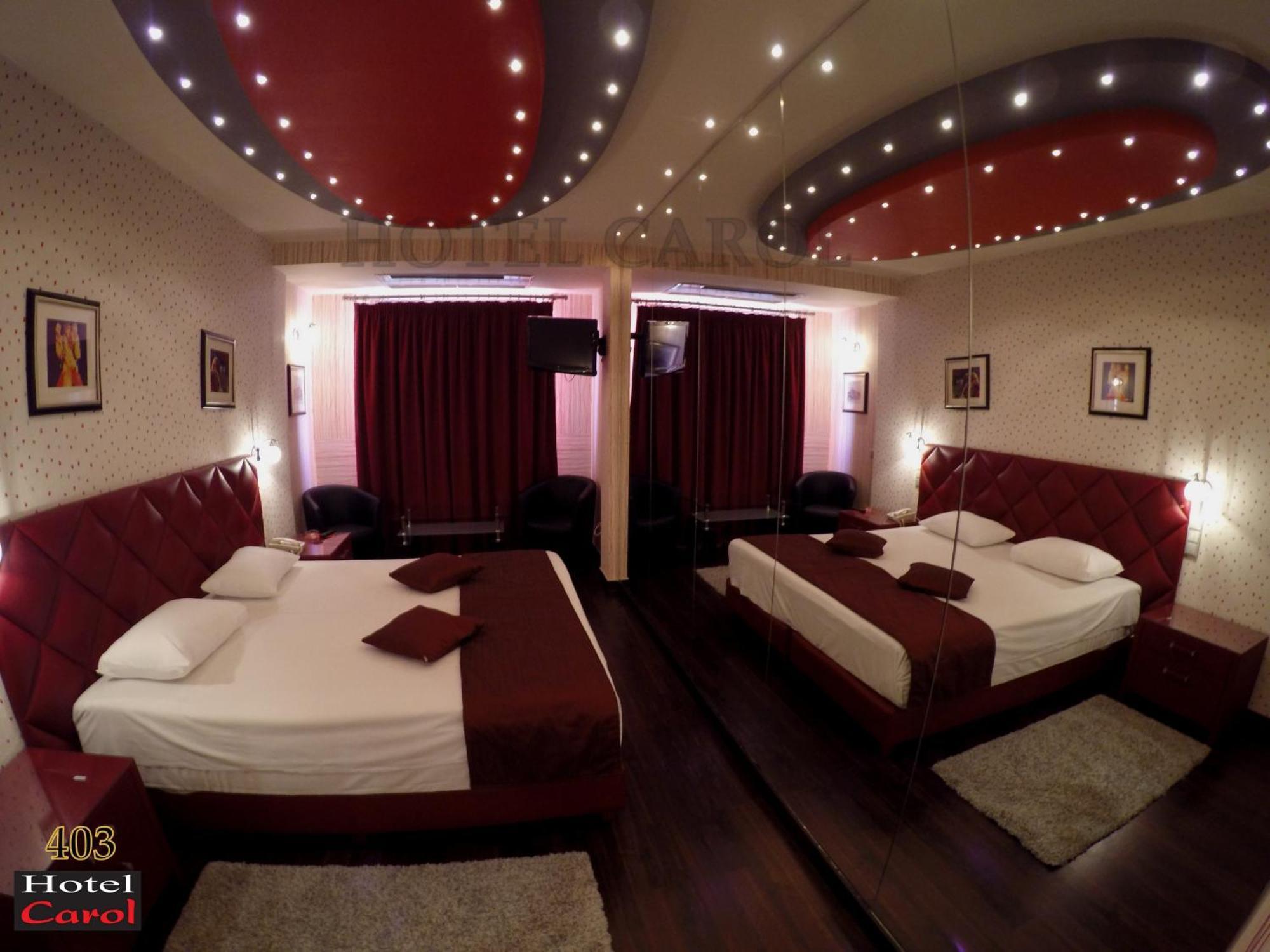 Carol Hotel Piraeus Luaran gambar